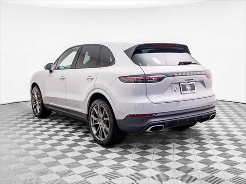 2022 Porsche Cayenne