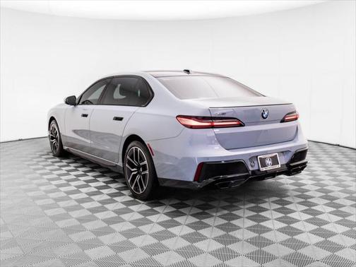 2024 BMW 760 i xDrive