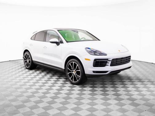 2022 Porsche Cayenne S