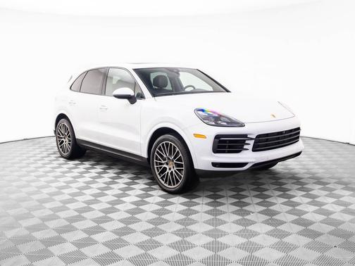 2023 Porsche Cayenne Platinum Edition