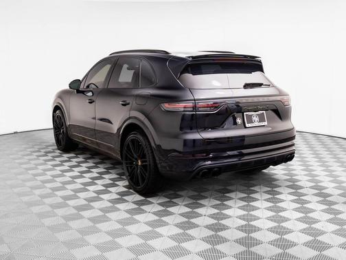 2021 Porsche Cayenne Cayenne Turbo S E-Hybrid