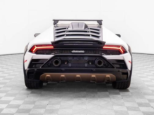 White 2024 Lamborghini Huracan Sterrato