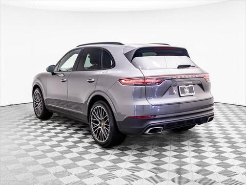 2022 Porsche Cayenne