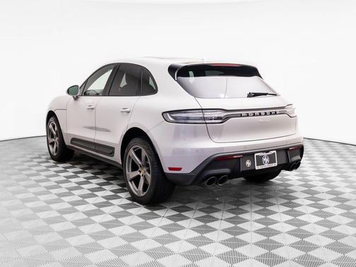 2023 Porsche Macan 