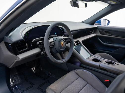 2022 Porsche Taycan 4S