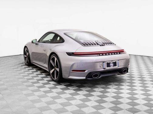 2026 Porsche 911 Carrera