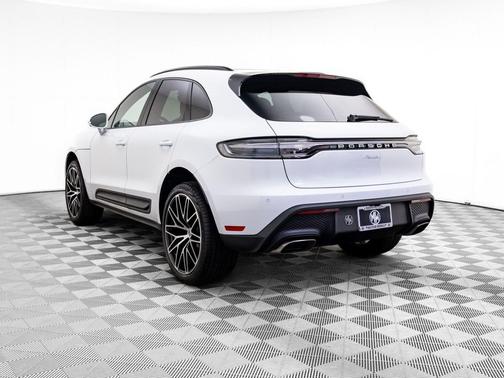 2026 Porsche Macan 