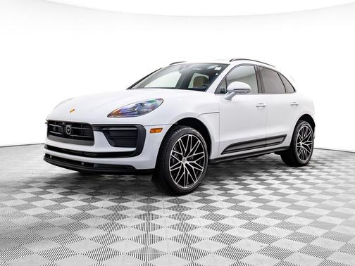 2026 Porsche Macan 