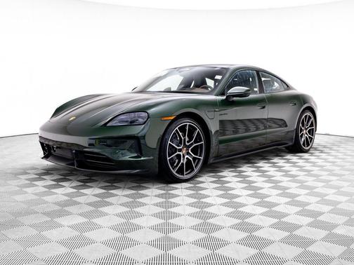 Oak Green Metallic Neo 2026 Porsche Taycan 4