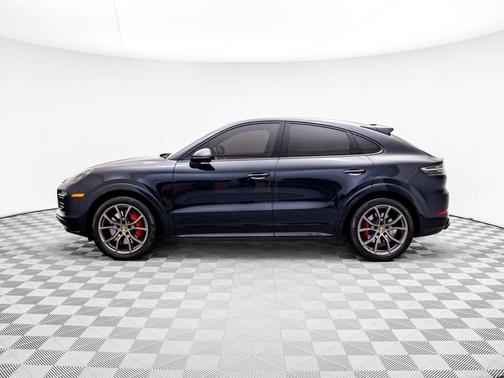 2022 Porsche Cayenne GTS