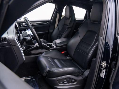 2022 Porsche Cayenne GTS