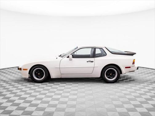 1983 Porsche 944