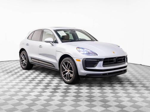 2025 Porsche Macan