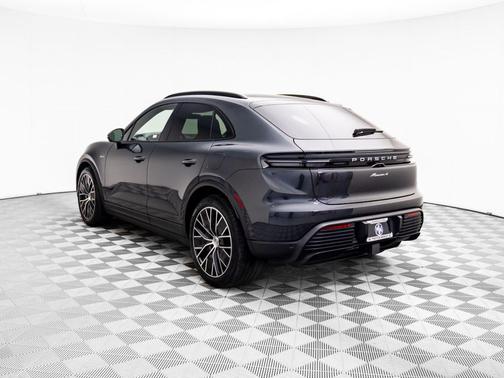 2024 Porsche Macan 4