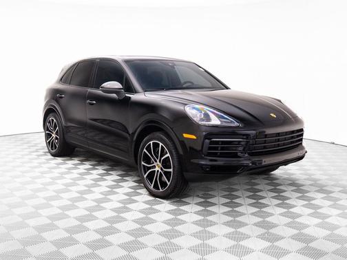 2023 Porsche Cayenne Platinum Edition