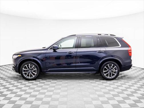 2019 Volvo XC90 T5 Momentum