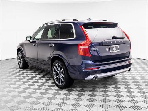 2019 Volvo XC90 T5 Momentum