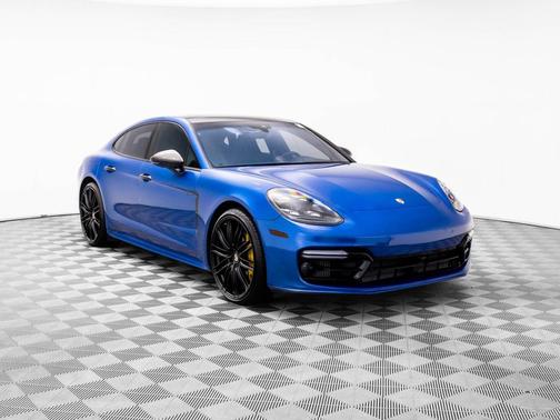 2018 Porsche Panamera Turbo