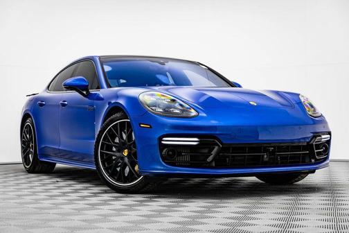 2018 Porsche Panamera Turbo