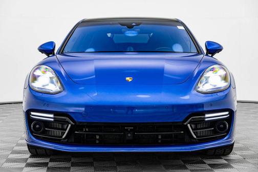 2018 Porsche Panamera Turbo