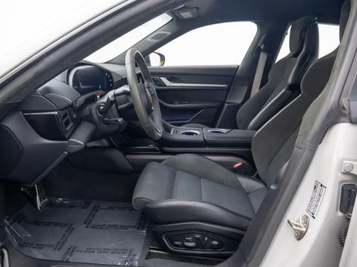 2022 Porsche Taycan Turbo S