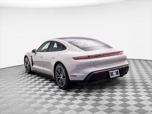 2022 Porsche Taycan