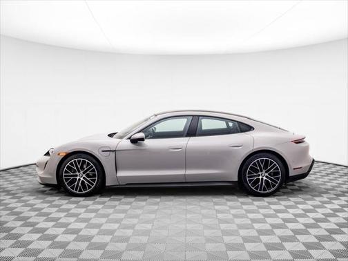 2022 Porsche Taycan