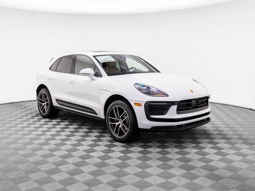 2025 Porsche Macan 