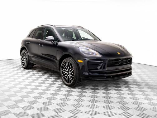 2022 Porsche Macan 