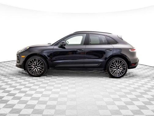 2022 Porsche Macan 