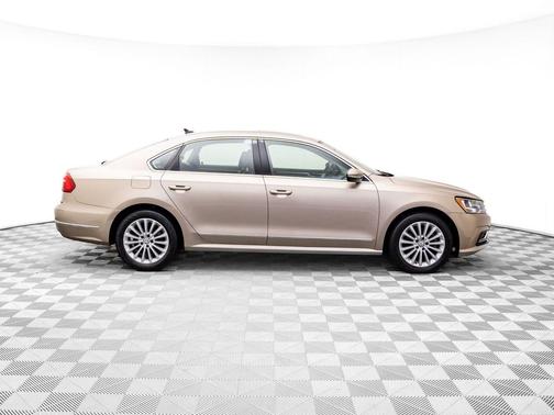 2016 Volkswagen Passat 1.8T SE