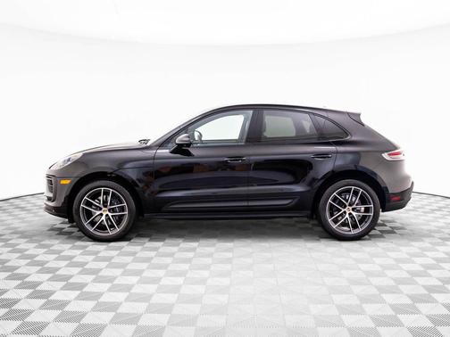 2023 Porsche Macan 