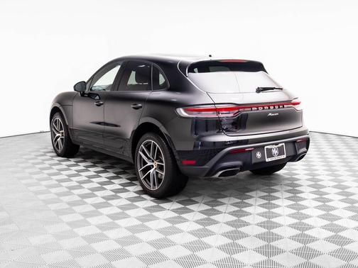 2023 Porsche Macan 