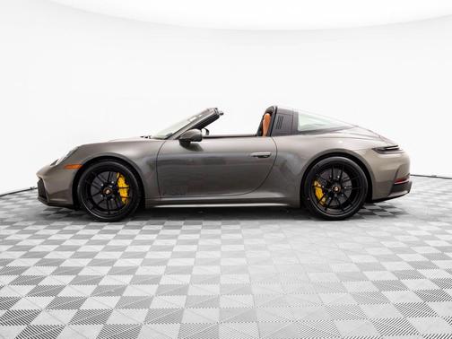 2026 Porsche 911 Targa 4 GTS