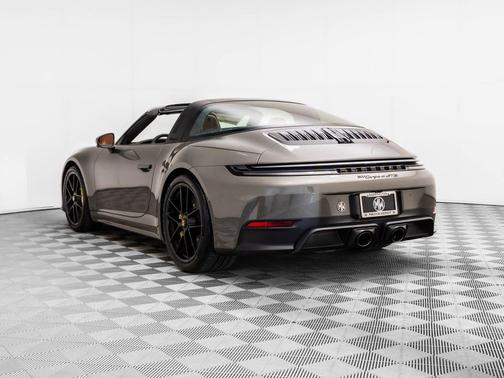 2026 Porsche 911 Targa 4 GTS