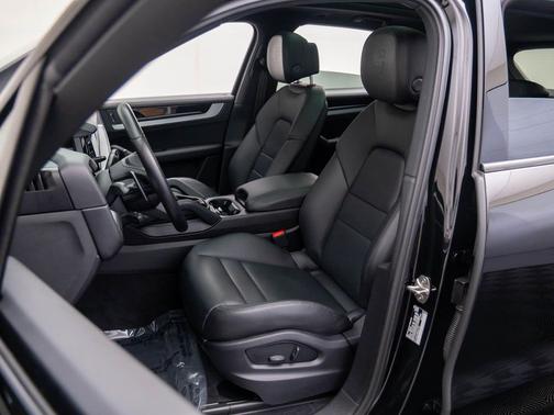 2024 Porsche Cayenne 