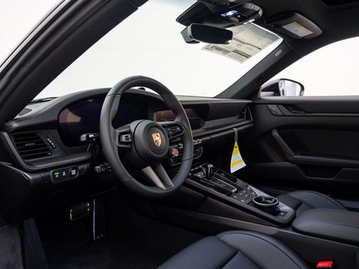 2026 Porsche 911 Carrera