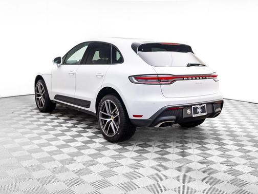 2026 Porsche Macan 