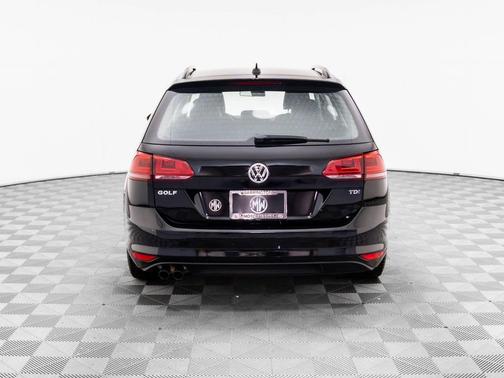 2015 Volkswagen Golf SportWagen TDI S 4-Door