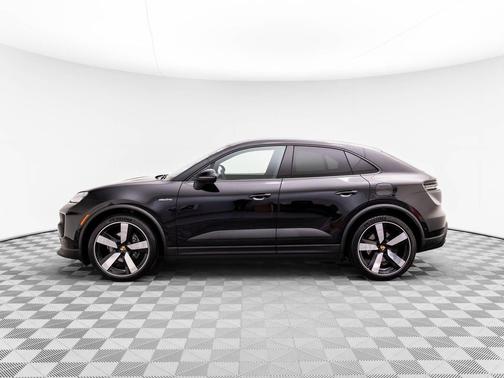 2024 Porsche Macan 4