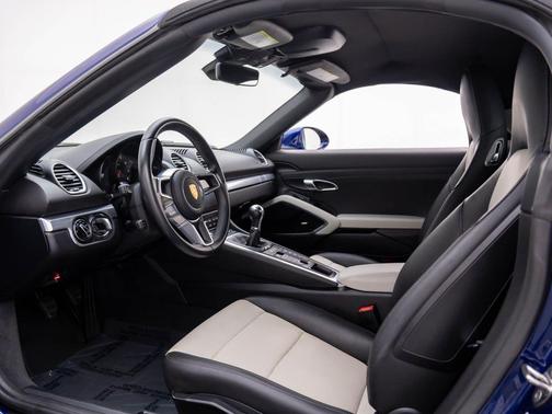 2021 Porsche 718 Boxster 