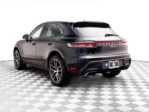 2025 Porsche Macan 