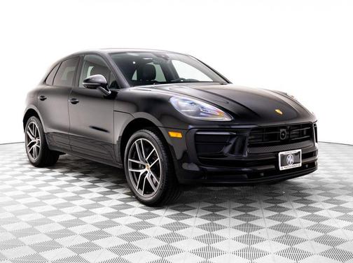 2025 Porsche Macan 
