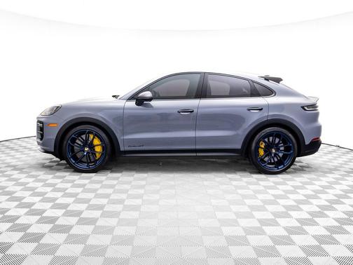 2024 Porsche Cayenne Turbo GT
