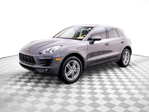 Agate Gray Metallic 2015 Porsche Macan Macan S