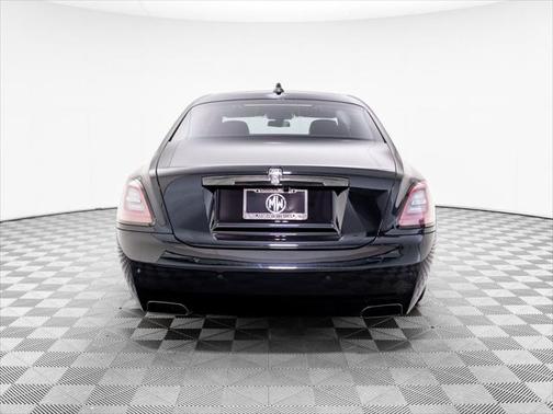 2022 Rolls-Royce Ghost Black Badge