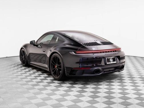 2023 Porsche 911 Carrera GTS