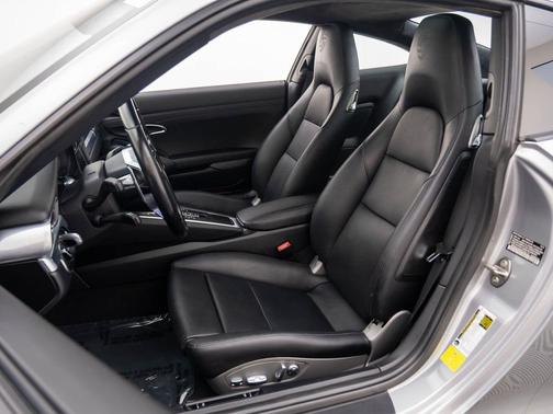 2017 Porsche 911 Carrera