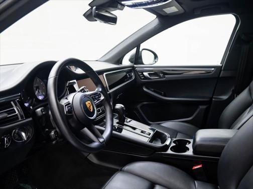 2022 Porsche Macan S