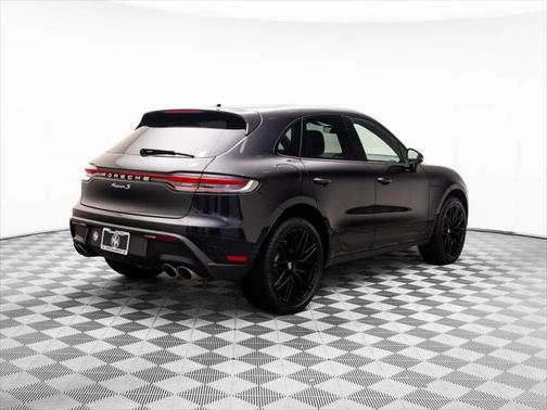2022 Porsche Macan S